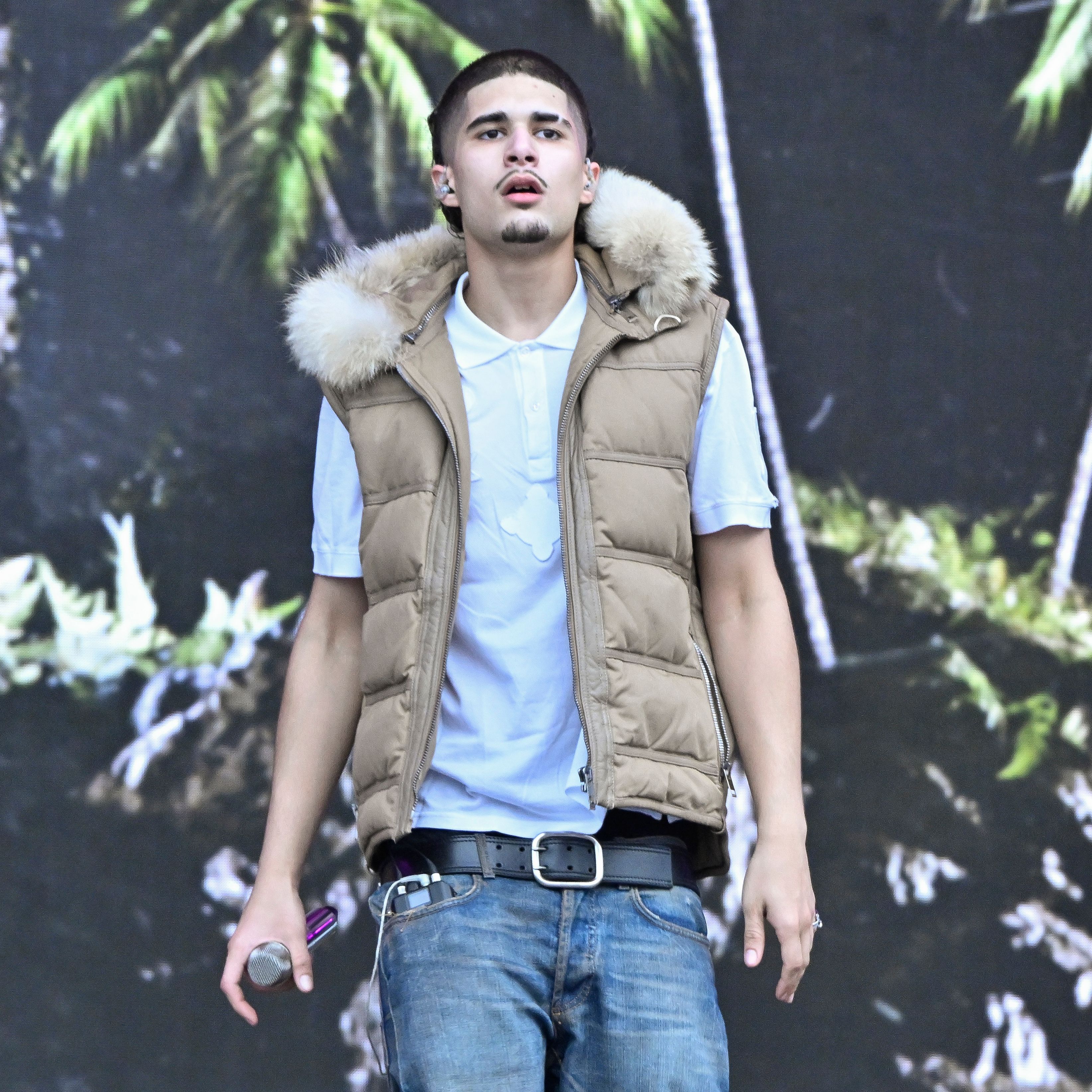 Fakemink Drops New Song “Love Is a Dog From Hell†— image 3