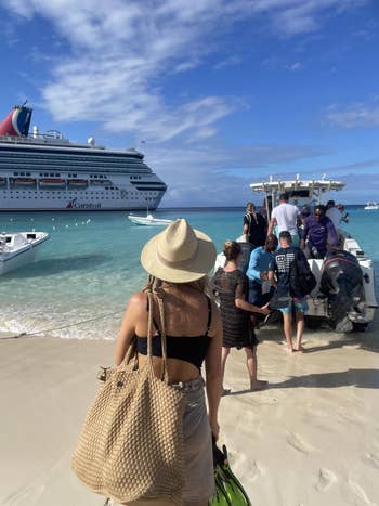 Traveling With Friends Soon? Send This List Of Products To The Group Chat — image 7