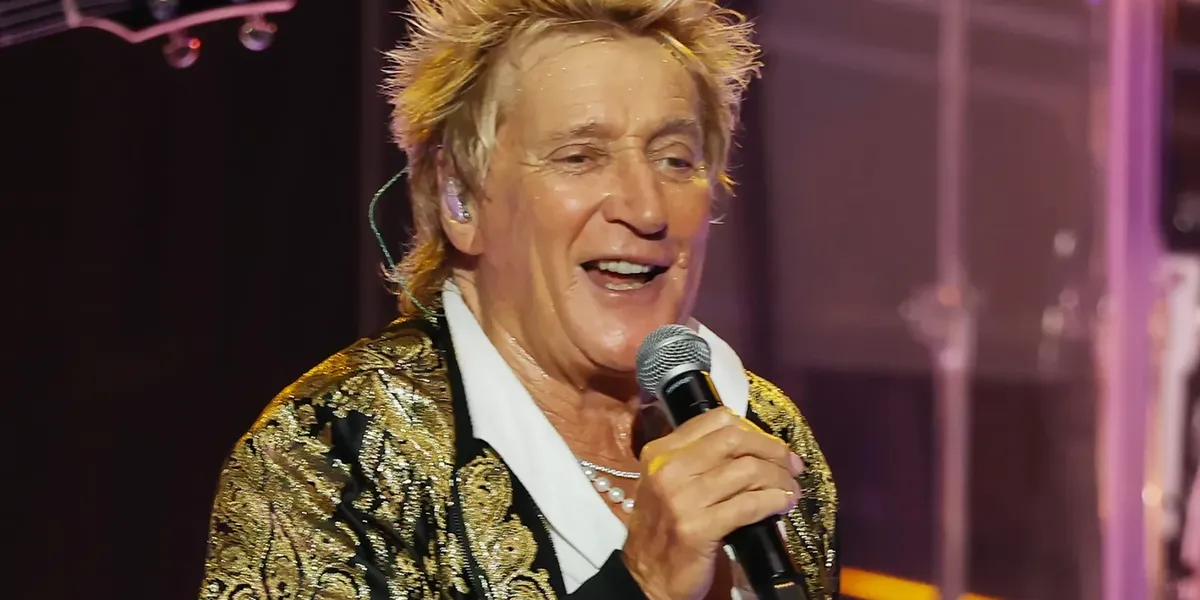 Rod Stewart Undergoes Successful Heart Procedure, Cancels Tour Dates to Recover